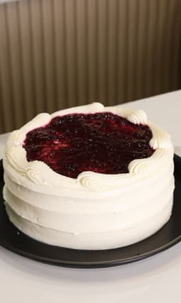PASTEL FRUTOS ROJOS 20 PERSONAS