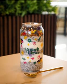 Pudin de chía, con fruta de temporada