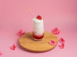Strawberry Milk (Sencillo)
