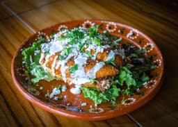 Pambazo de birria