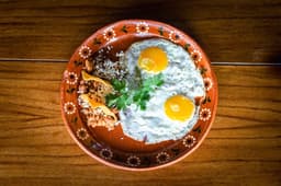 Huevos estrellados al gusto