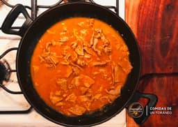 GUISADO EN CHILE DE ARBOL