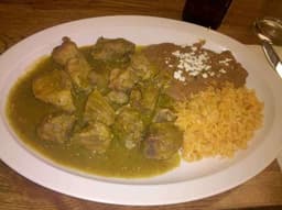 MACIZA DE CERDO EN SALSA VERDE CON VERDOLAGAS
